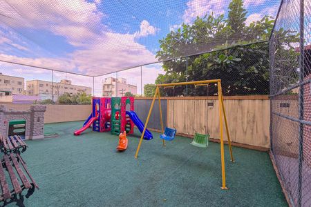 Apartamento à venda com 84m², 2 quartos e 1 vaga Apartamento à venda com 84m², 2 quartos e 1 vagaÁrea Comum - Playground
