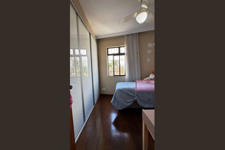 Apartamento à venda com 160m², 4 quartos e 2 vagasquarto 3