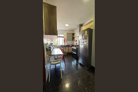 Apartamento à venda com 160m², 4 quartos e 2 vagasCozinha