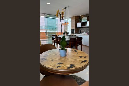 Apartamento à venda com 160m², 4 quartos e 2 vagassala 2