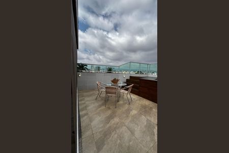 Apartamento à venda com 160m², 4 quartos e 2 vagasTerraço