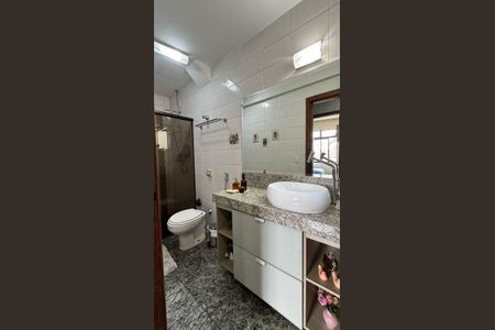 Apartamento à venda com 160m², 4 quartos e 2 vagasbanheiro 2