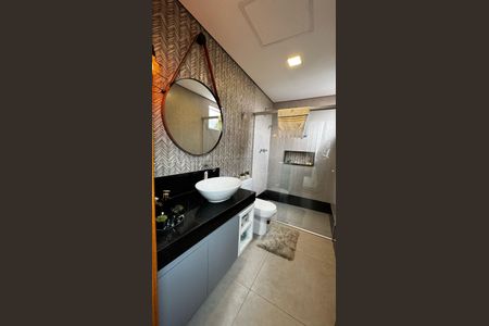 Apartamento à venda com 160m², 4 quartos e 2 vagasbanheiro 1