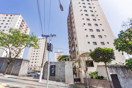Apartamento à venda com 48m², 2 quartos e 1 vaga Apartamento à venda com 48m², 2 quartos e 1 vagaFachada