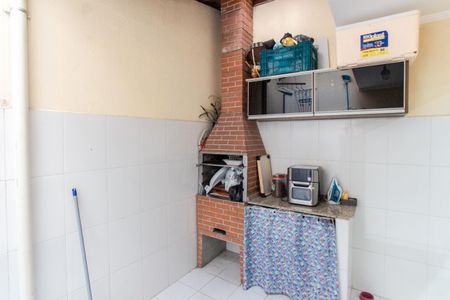 Casa à venda com 107m², 3 quartos e 2 vagasÁrea de Serviço