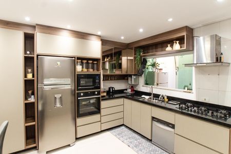 Casa à venda com 107m², 3 quartos e 2 vagasCozinha