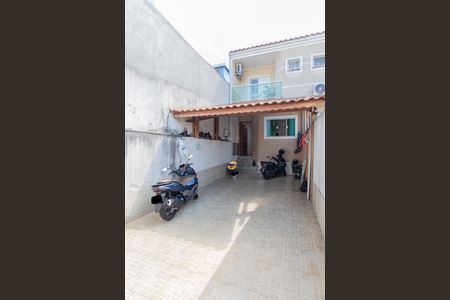 Casa à venda com 107m², 3 quartos e 2 vagasGaragem