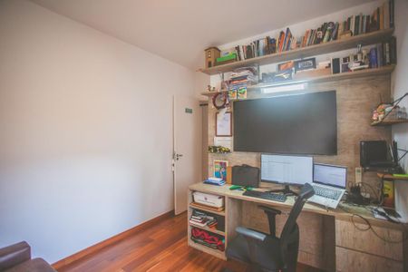 Casa de condomínio à venda com 135m², 3 quartos e 2 vagasQuarto 2