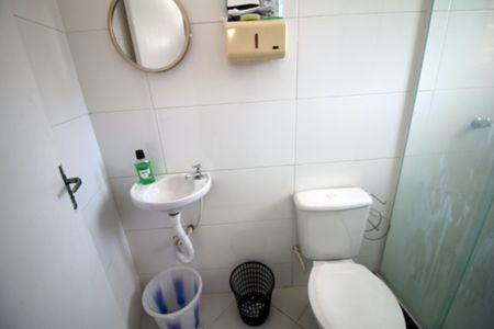 Casa à venda com 225m², 4 quartos e 2 vagasBanheiro 