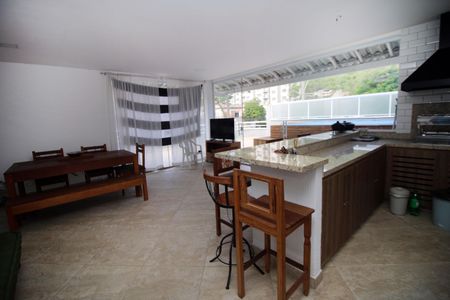 Casa à venda com 225m², 4 quartos e 2 vagasÁrea gourmet