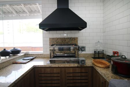 Casa à venda com 225m², 4 quartos e 2 vagasÁrea gourmet - Churrasqueira