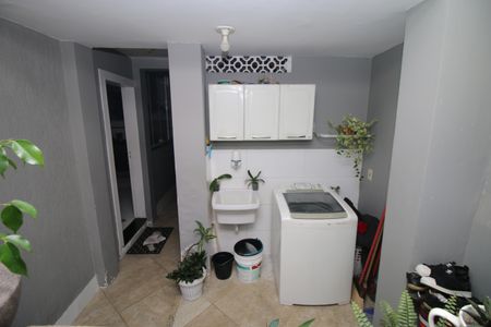 Casa à venda com 225m², 4 quartos e 2 vagasÁrea de Serviço