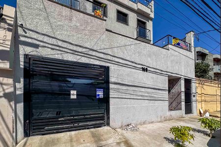 Apartamento à venda com 60m², 2 quartos e 1 vaga Apartamento à venda com 60m², 2 quartos e 1 vagaFachada