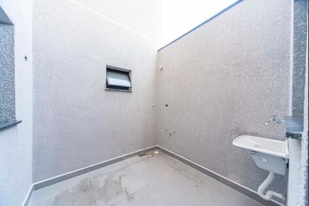 Apartamento à venda com 60m², 2 quartos e 1 vagaÁrea de Serviço