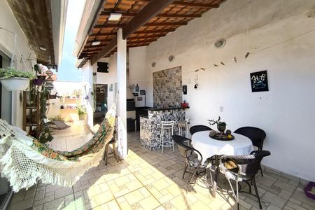 Casa à venda com 250m², 3 quartos e 4 vagasEspaço Gourmet