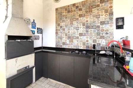 Casa à venda com 250m², 3 quartos e 4 vagasEspaço Gourmet