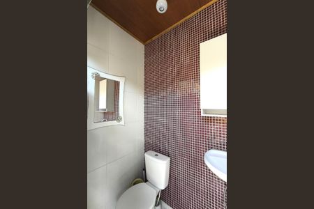 Casa à venda com 250m², 3 quartos e 4 vagasBanheiro de Serviço