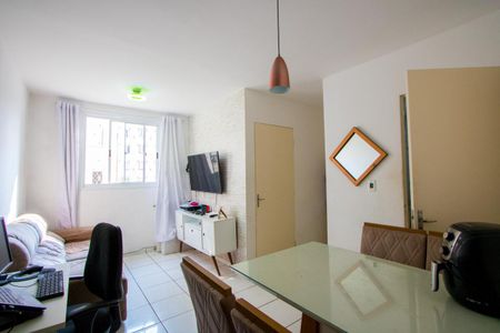 Apartamento para alugar com 50m², 2 quartos e 1 vaga Apartamento para alugar com 50m², 2 quartos e 1 vagaSala