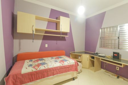 Casa à venda com 200m², 3 quartos e 4 vagasQuarto 1