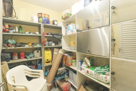 Casa à venda com 200m², 3 quartos e 4 vagasDepósito