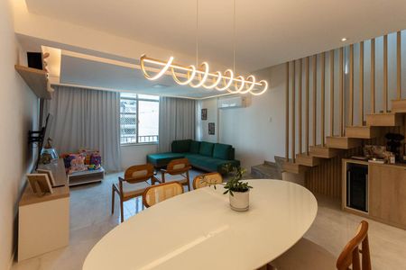 Apartamento à venda com 200m², 3 quartos e 1 vagaSala