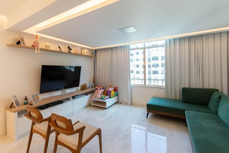 Apartamento à venda com 200m², 3 quartos e 1 vagaSala