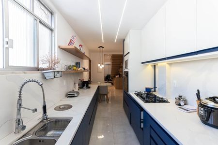 Apartamento à venda com 200m², 3 quartos e 1 vagaCozinha