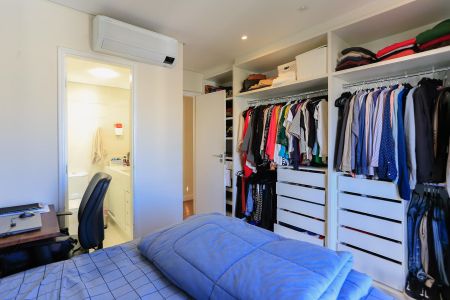 Apartamento à venda com 170m², 3 quartos e 2 vagasSuíte 