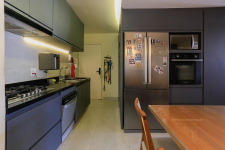 Apartamento à venda com 170m², 3 quartos e 2 vagasCozinha 