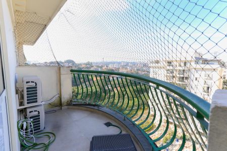 Apartamento à venda com 170m², 3 quartos e 2 vagasVaranda 