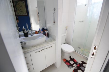 Apartamento para alugar com 55m², 2 quartos e 1 vagaBanheiro Social