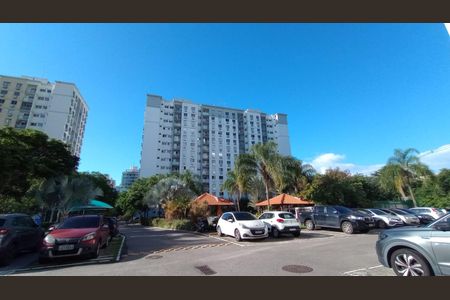 Apartamento para alugar com 55m², 2 quartos e 1 vaga Apartamento para alugar com 55m², 2 quartos e 1 vagaFachada