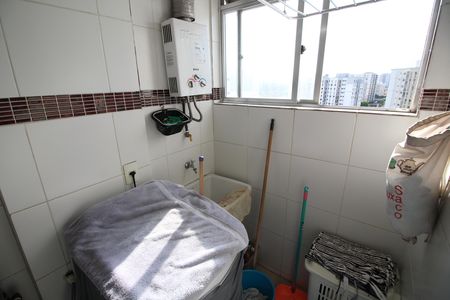 Apartamento para alugar com 55m², 2 quartos e 1 vagaÁrea de Serviço