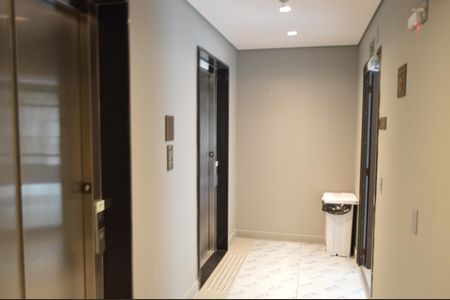 Apartamento à venda com 41m², 2 quartos e sem vagaÁrea comum