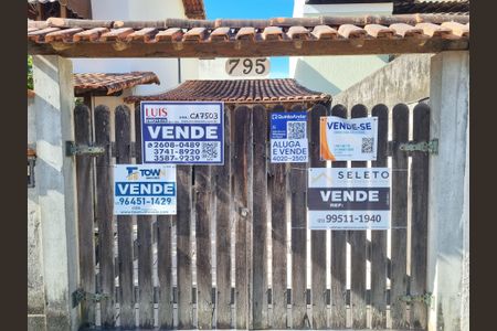 Casa à venda com 230m², 3 quartos e 3 vagasPlaca