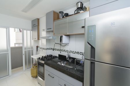 Apartamento para alugar com 60m², 2 quartos e 1 vaga Apartamento para alugar com 60m², 2 quartos e 1 vagaCozinha e Área de Serviço