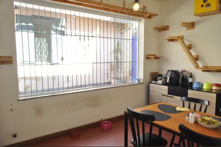 Casa de condomínio à venda com 225m², 4 quartos e 1 vagaCozinha