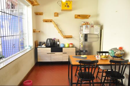 Casa de condomínio à venda com 225m², 4 quartos e 1 vagaCozinha