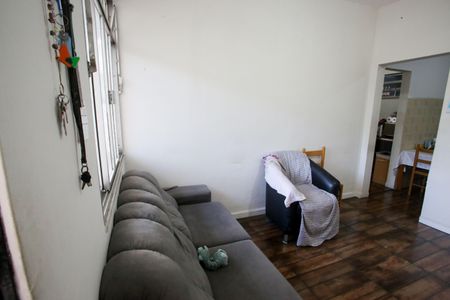 Casa à venda com 50m², 1 quarto e 1 vagaSala