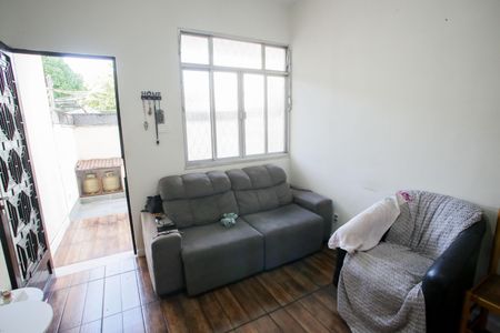 Casa à venda com 50m², 1 quarto e 1 vagaSala