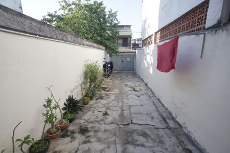Casa à venda com 50m², 1 quarto e 1 vagaGaragem