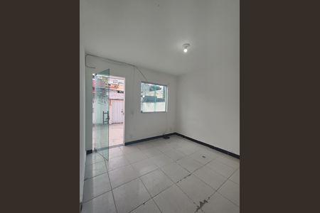 Casa para alugar com 75m², 3 quartos e 2 vagas Casa para alugar com 75m², 3 quartos e 2 vagasSala