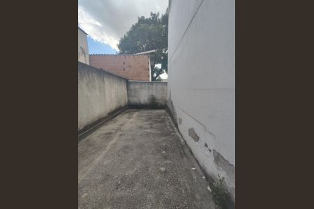 Casa para alugar com 75m², 3 quartos e 2 vagas Casa para alugar com 75m², 3 quartos e 2 vagasQuintal