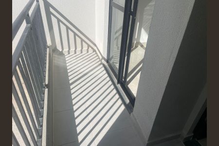 Apartamento para alugar com 44m², 2 quartos e sem vaga Apartamento para alugar com 44m², 2 quartos e sem vagaVaranda