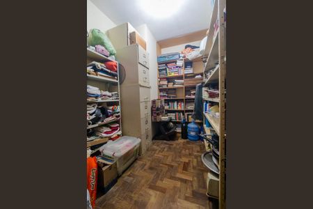 Casa à venda com 300m², 3 quartos e 1 vagaÁrea de Serviço