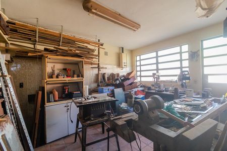 Casa à venda com 300m², 3 quartos e 1 vagaÁrea de serviço