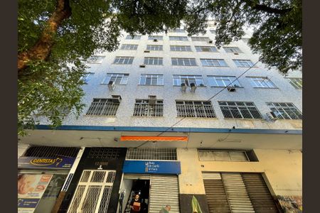 Apartamento para alugar com 58m², 2 quartos e sem vagaFachada 