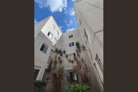 Apartamento para alugar com 43m², 2 quartos e 1 vaga Apartamento para alugar com 43m², 2 quartos e 1 vagaFachada do bloco