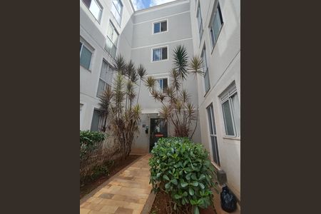 Apartamento para alugar com 43m², 2 quartos e 1 vaga Apartamento para alugar com 43m², 2 quartos e 1 vagaFachada do bloco