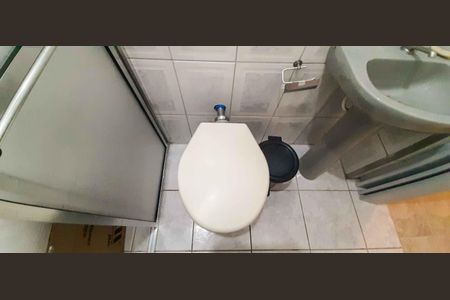 Casa à venda com 100m², 3 quartos e 2 vagasCasa 1 - Banheiro da Suíte